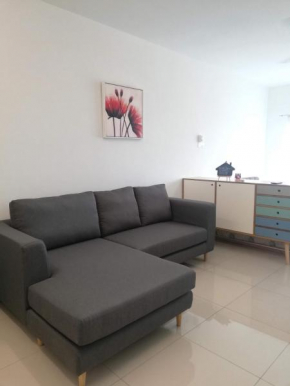 2 Carpark GEP 5 Star Hotel Bed & Sofa Studio